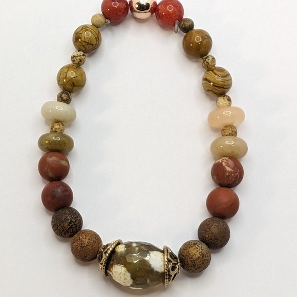 Agate, Jade and Jasper Bracelet - Picture 4 of 4